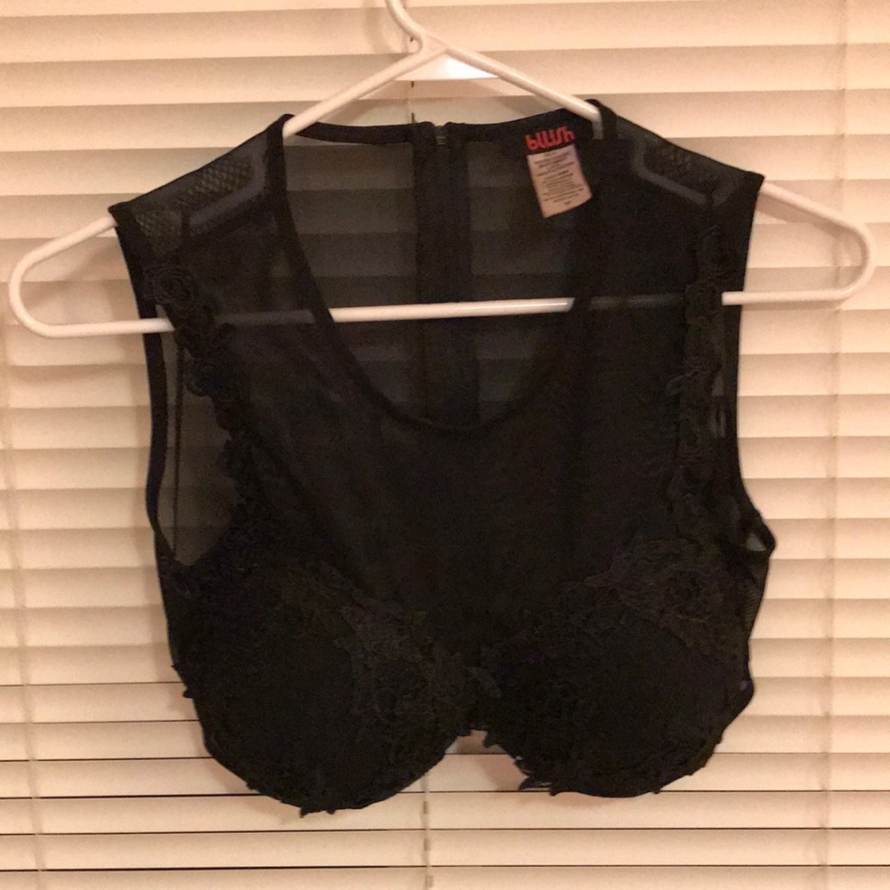Opaque and lace black shirt